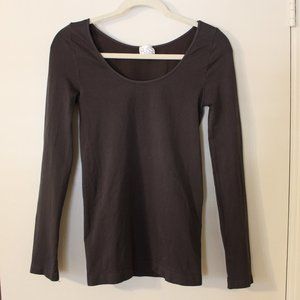 Fuss Long-Sleeve Top - Perfect for Layering!